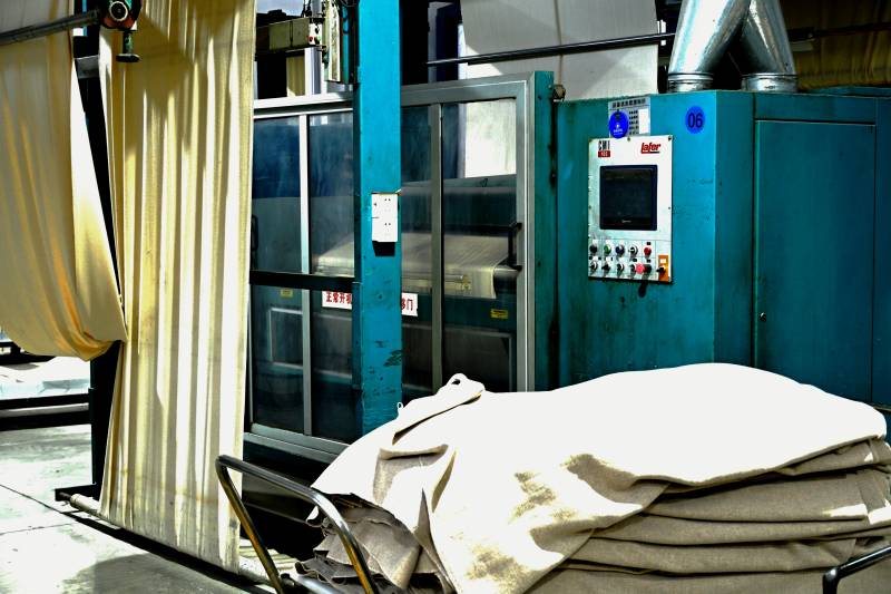 浙江凌龙高端羊绒织品车间图片