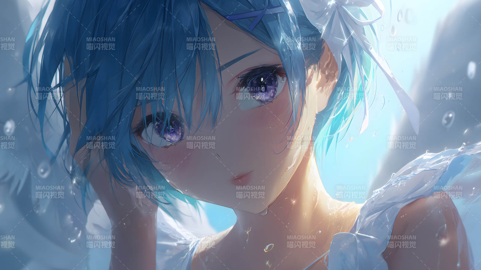 蓝发少女水中凝视图片