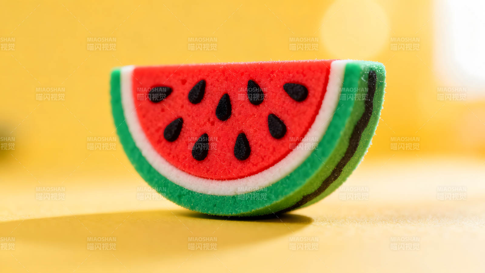 西瓜橡皮糖果鲜艳颜色特写镜头图片