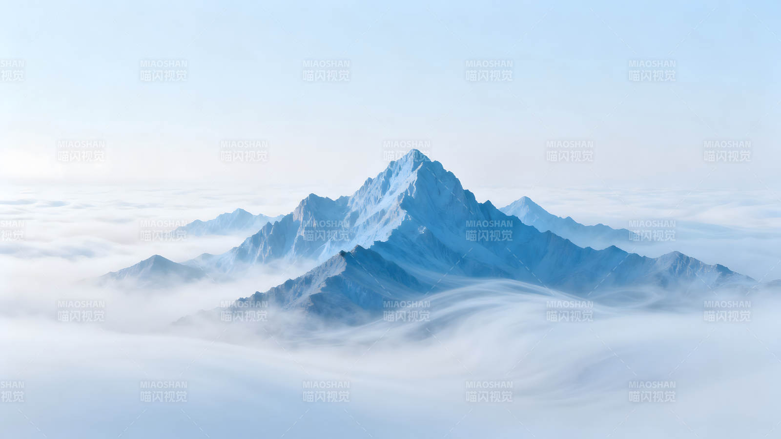 山峰云海奇景蓝白世界图片