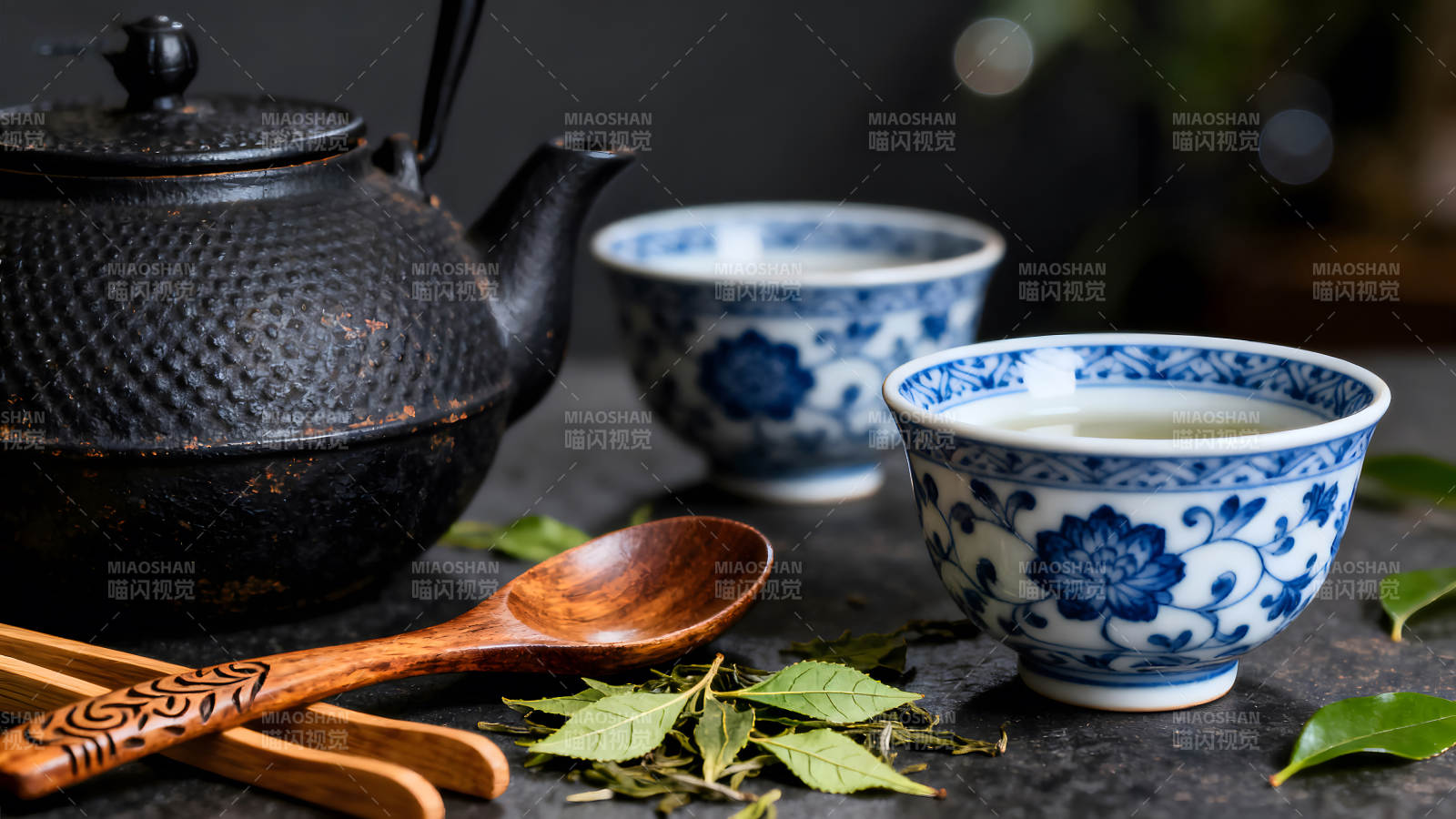 茶具静物拍摄茶香袅袅意境悠远图片
