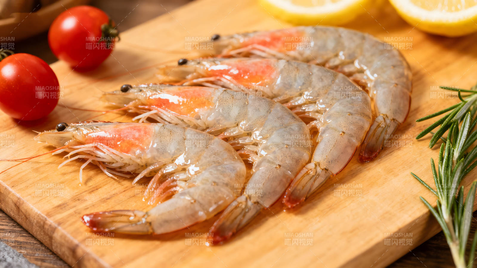 鲜虾食材特写质感十足图片