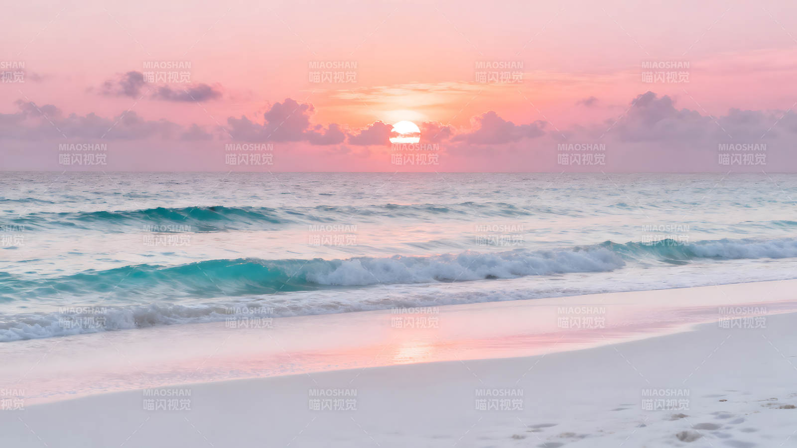 粉色夕阳下的海滩图片