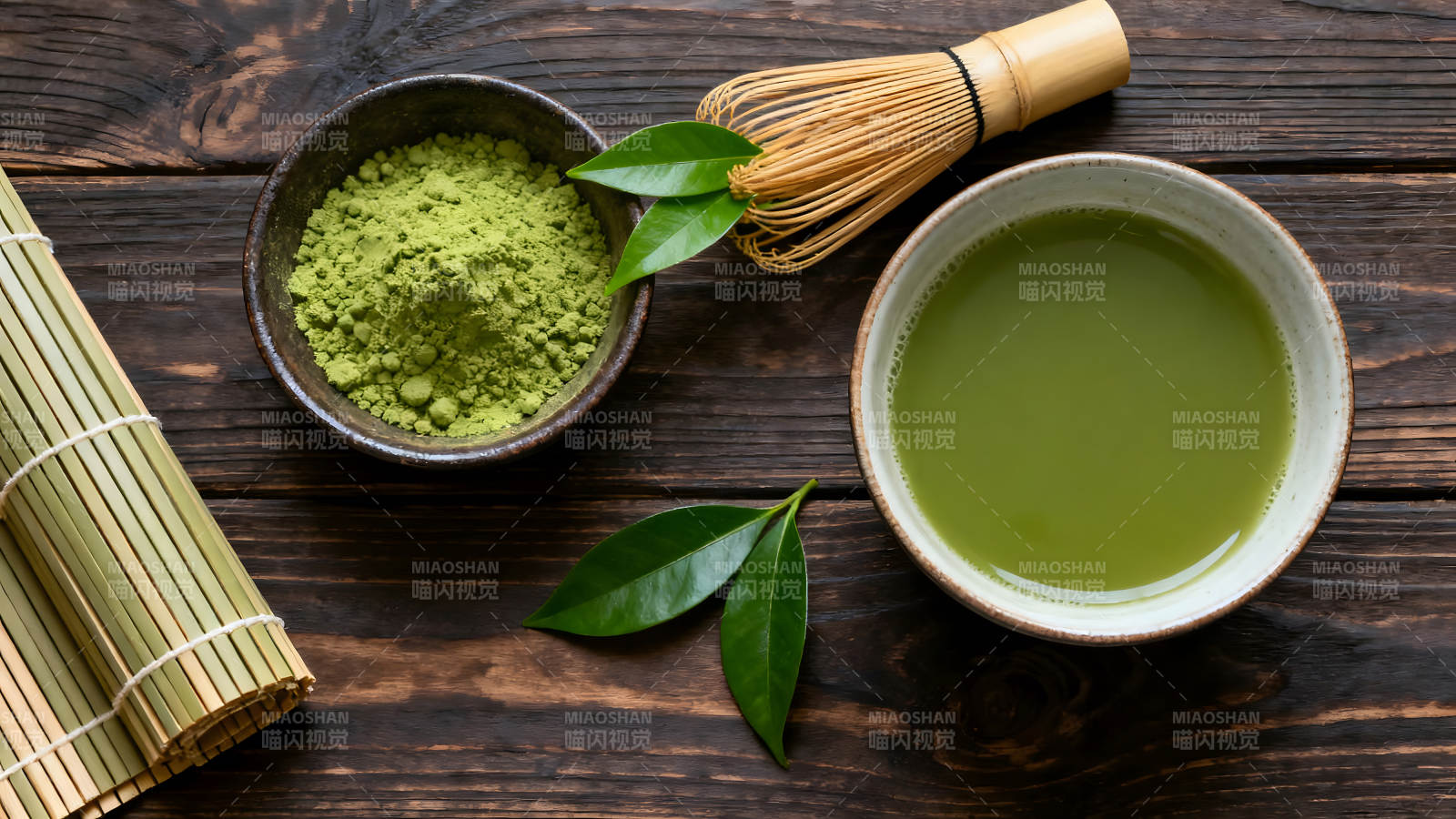 抹茶饮品及相关物件静物图图片