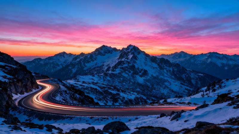雪山公路晚霞美景图片