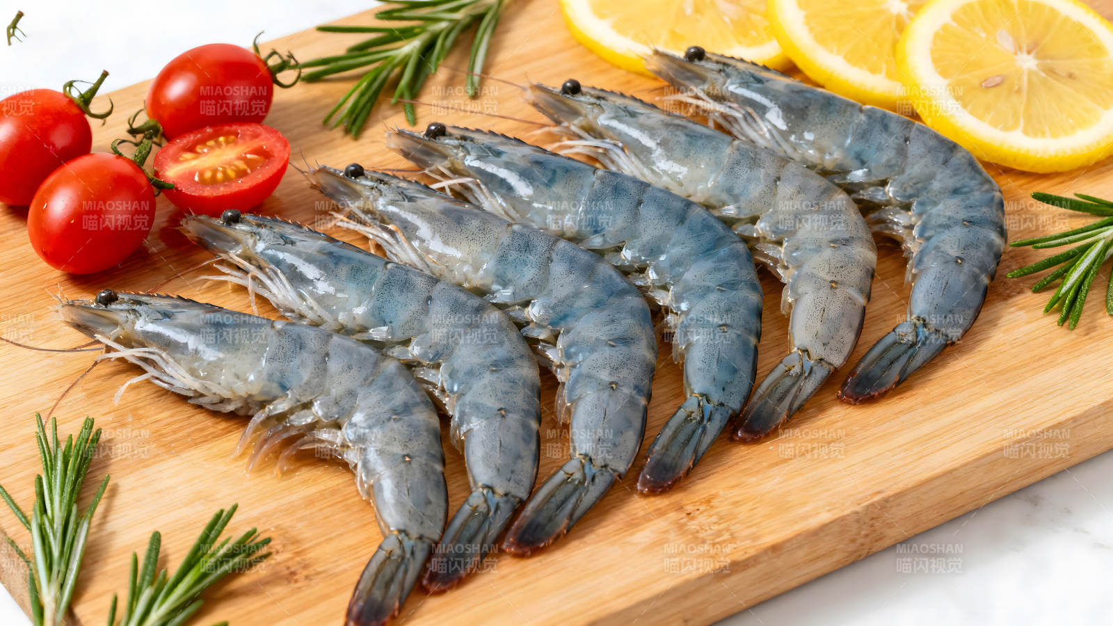 新鲜虾类食材摆拍图片