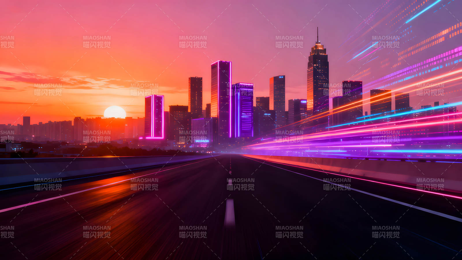 城市夜景与光轨交织的公路图片