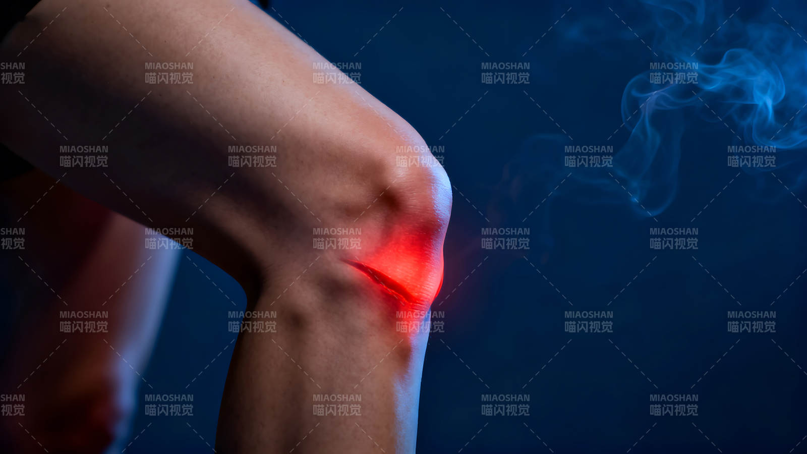 受伤的膝盖关节红光突出图片