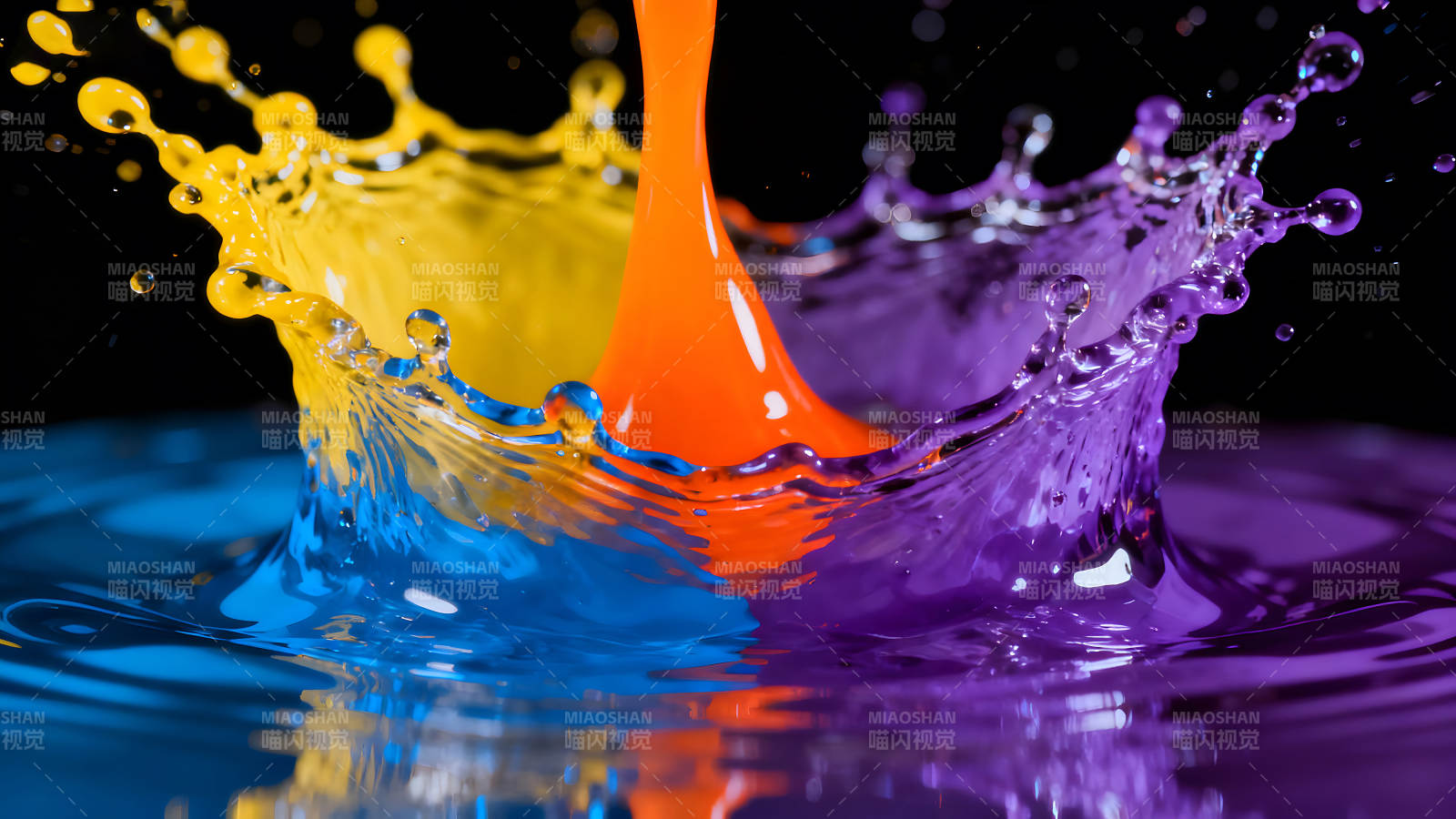 彩色液体碰撞溅起的水花图片