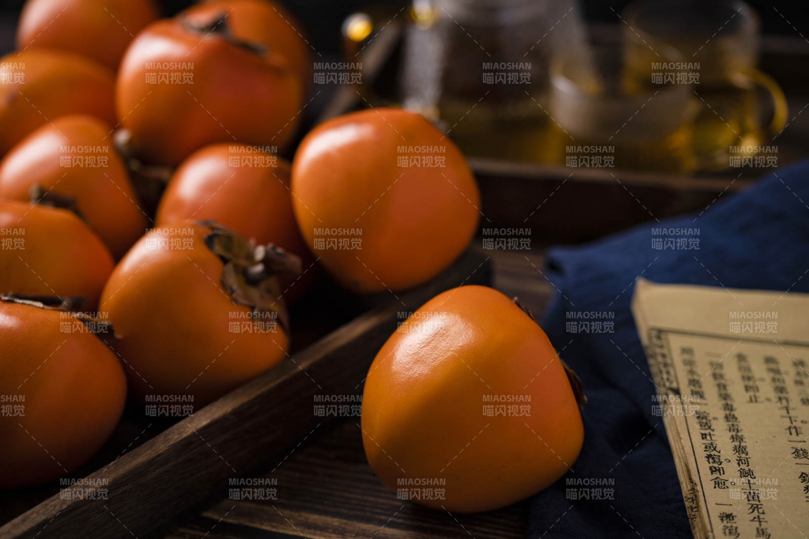 柿子静物图图片