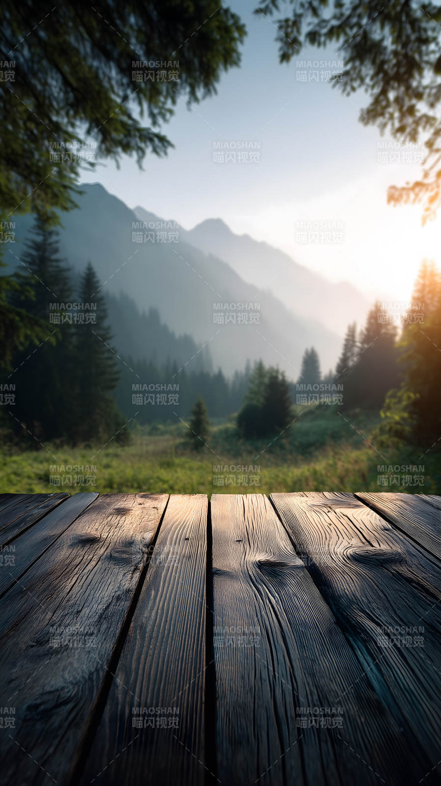 木板森林山景日光图片