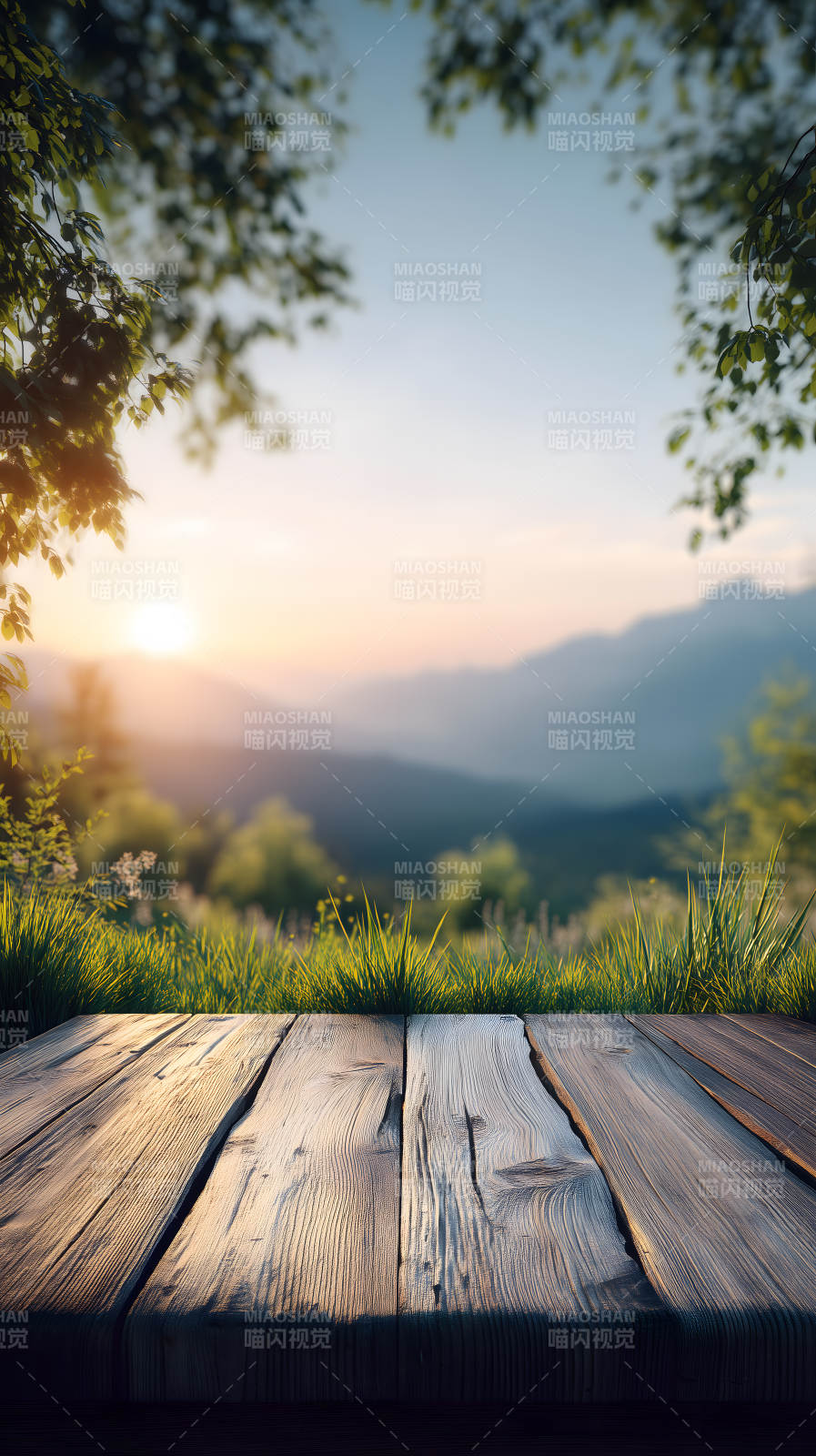 木桌与山景图片