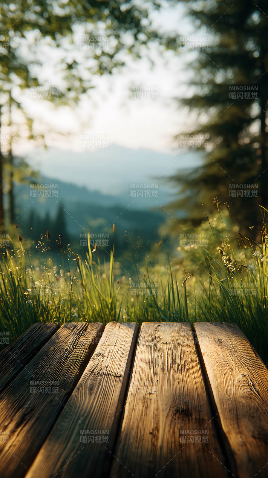 木板山景清新自然图片