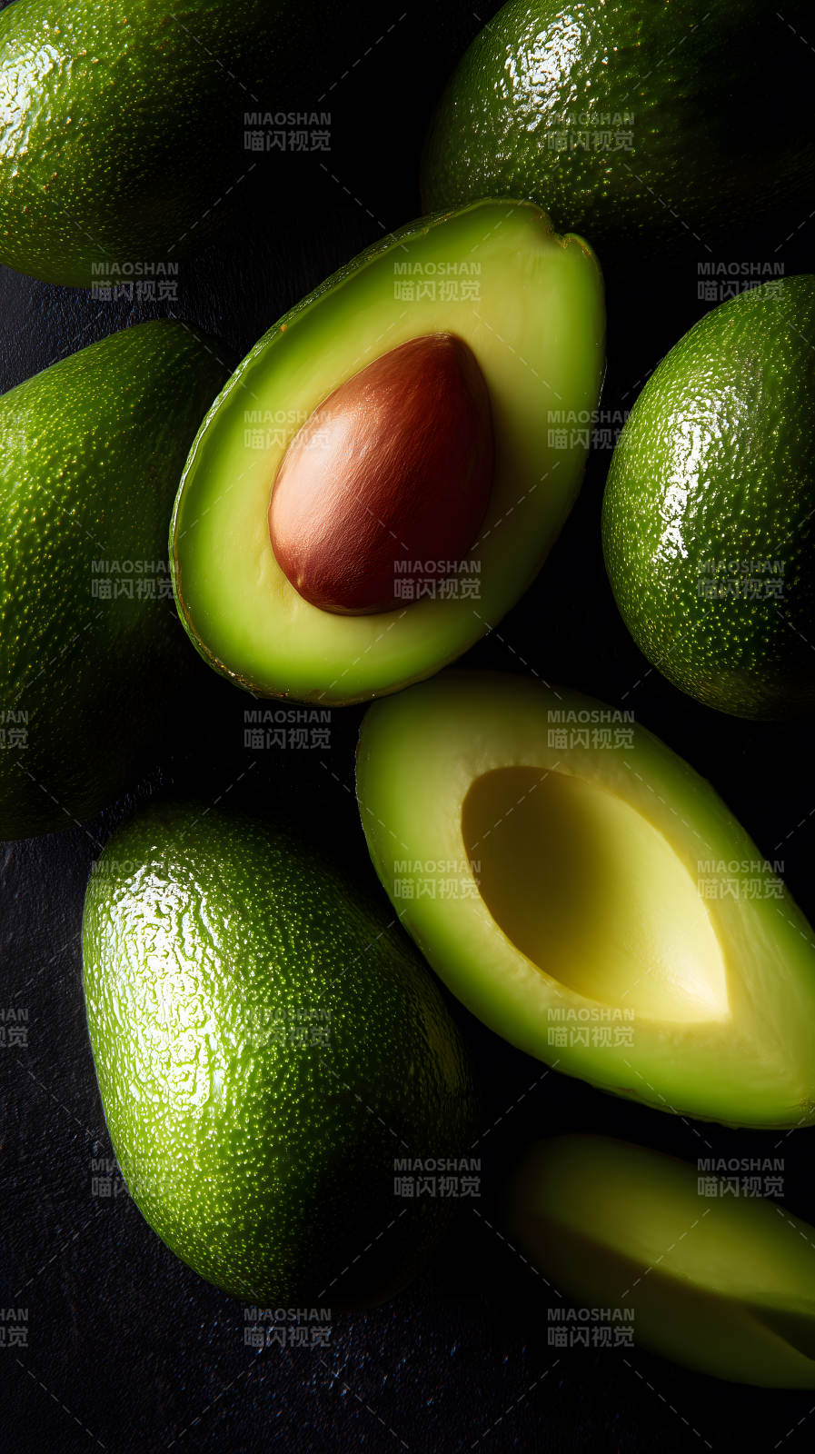 鲜美牛油果特写图片