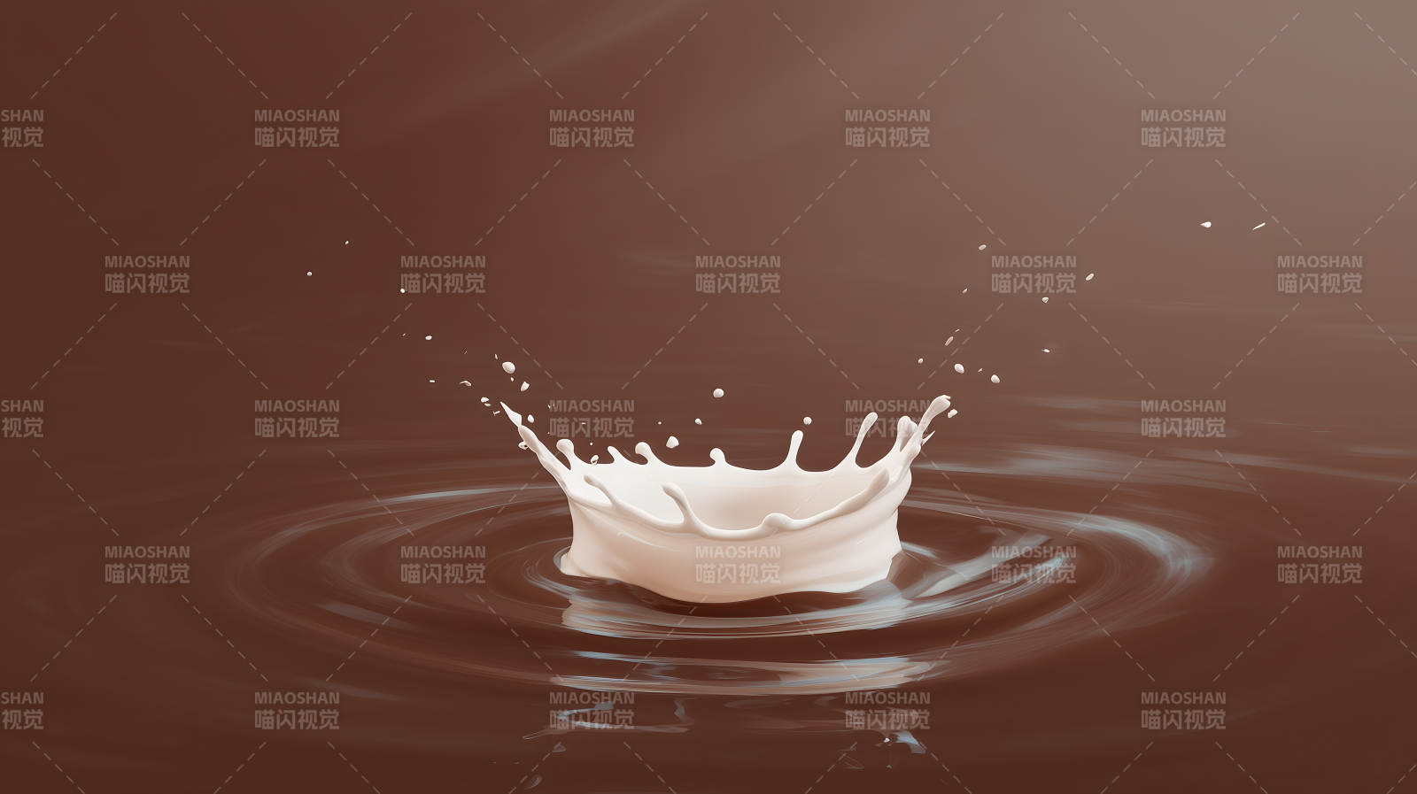 牛奶飞溅巧克力中图片