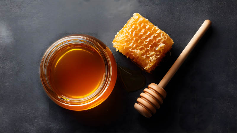 蜂蜜与蜂巢特写图片