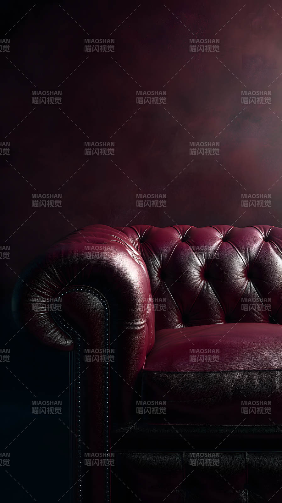 红色皮沙发特写图片