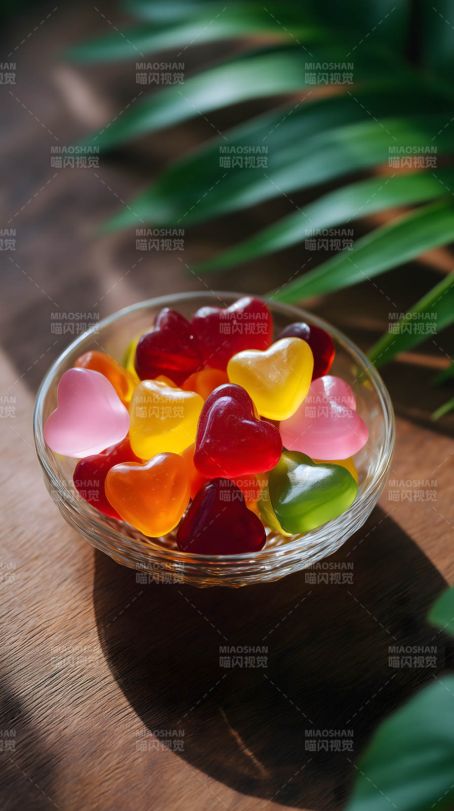 彩色爱心糖果特写图片