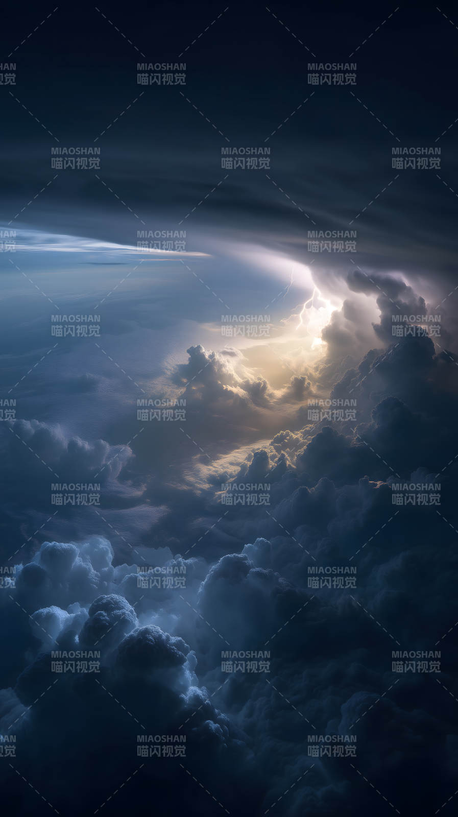 风暴中的闪电图片