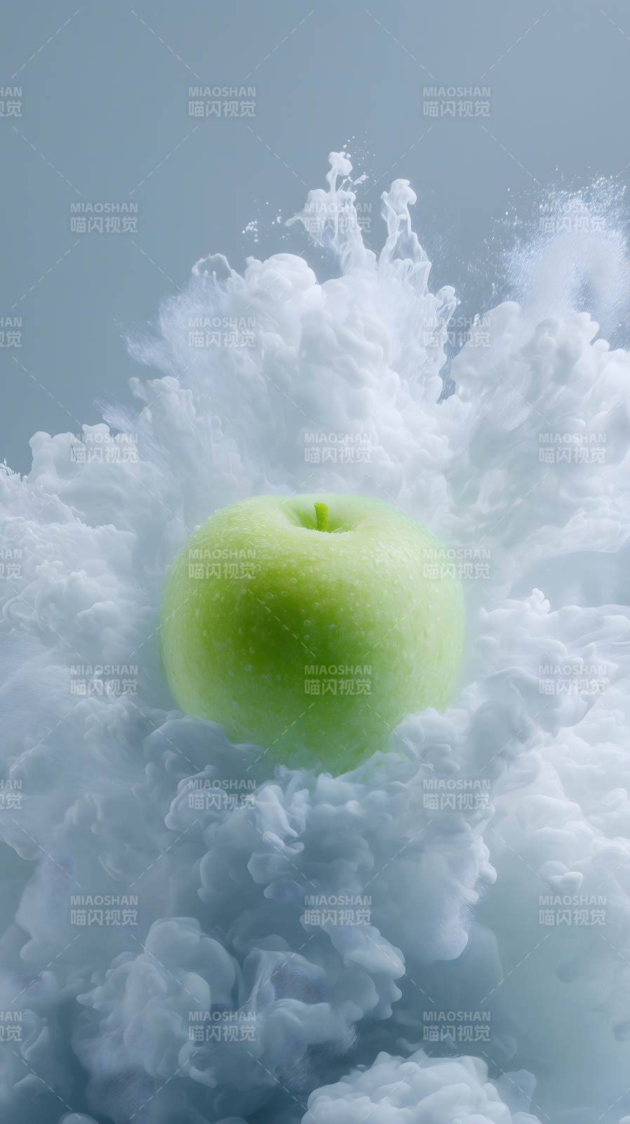 青苹果云雾绽放图片