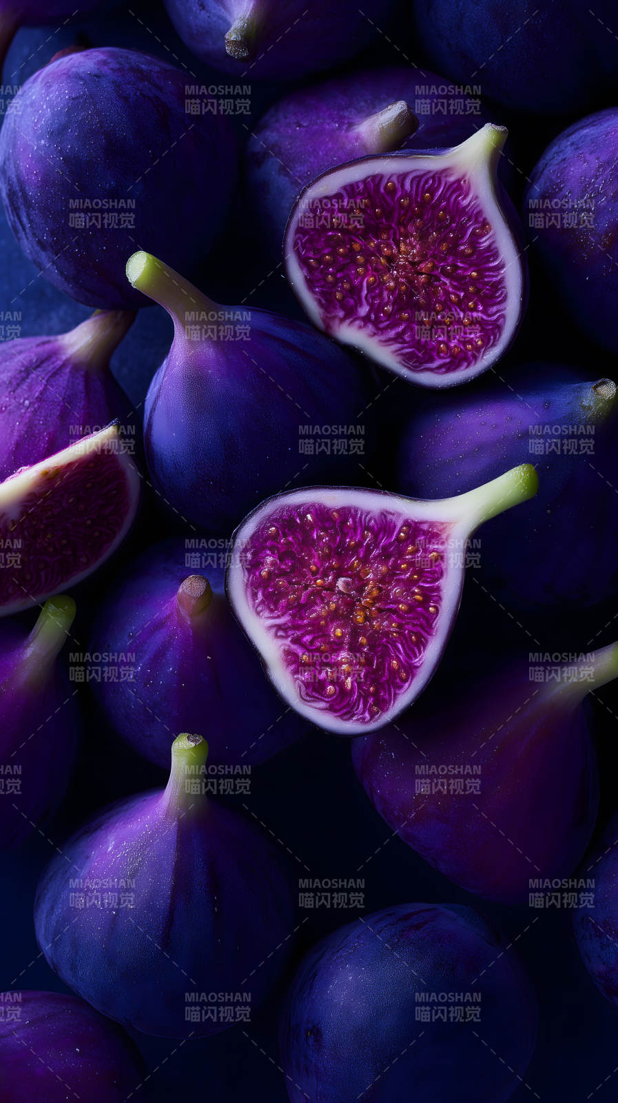 新鲜多汁的无花果特写图片