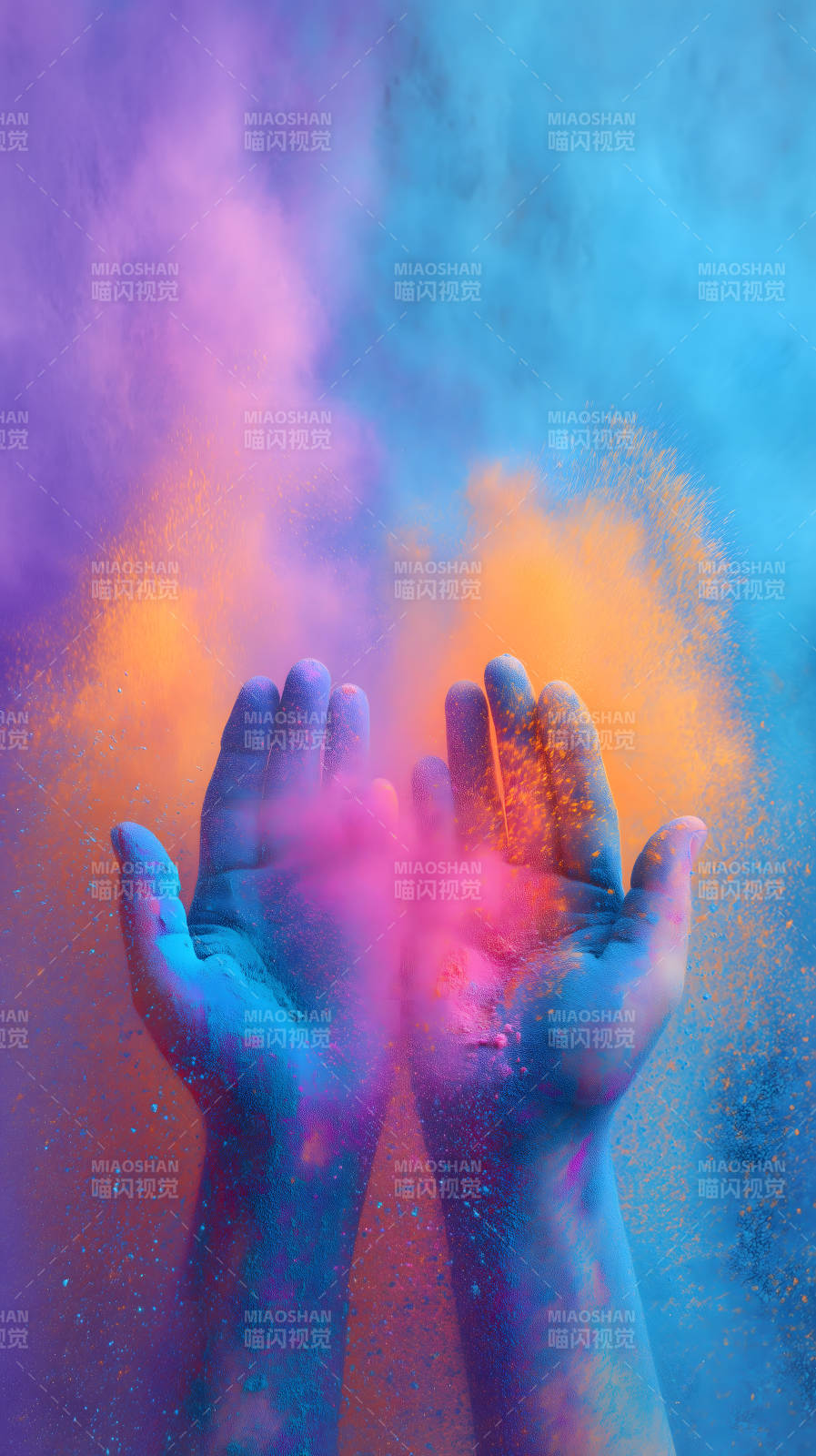彩色粉末中的手掌图片