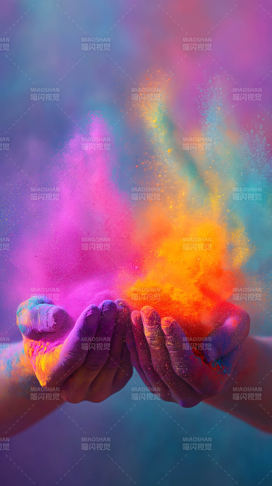 色彩缤纷的手捧彩粉图片