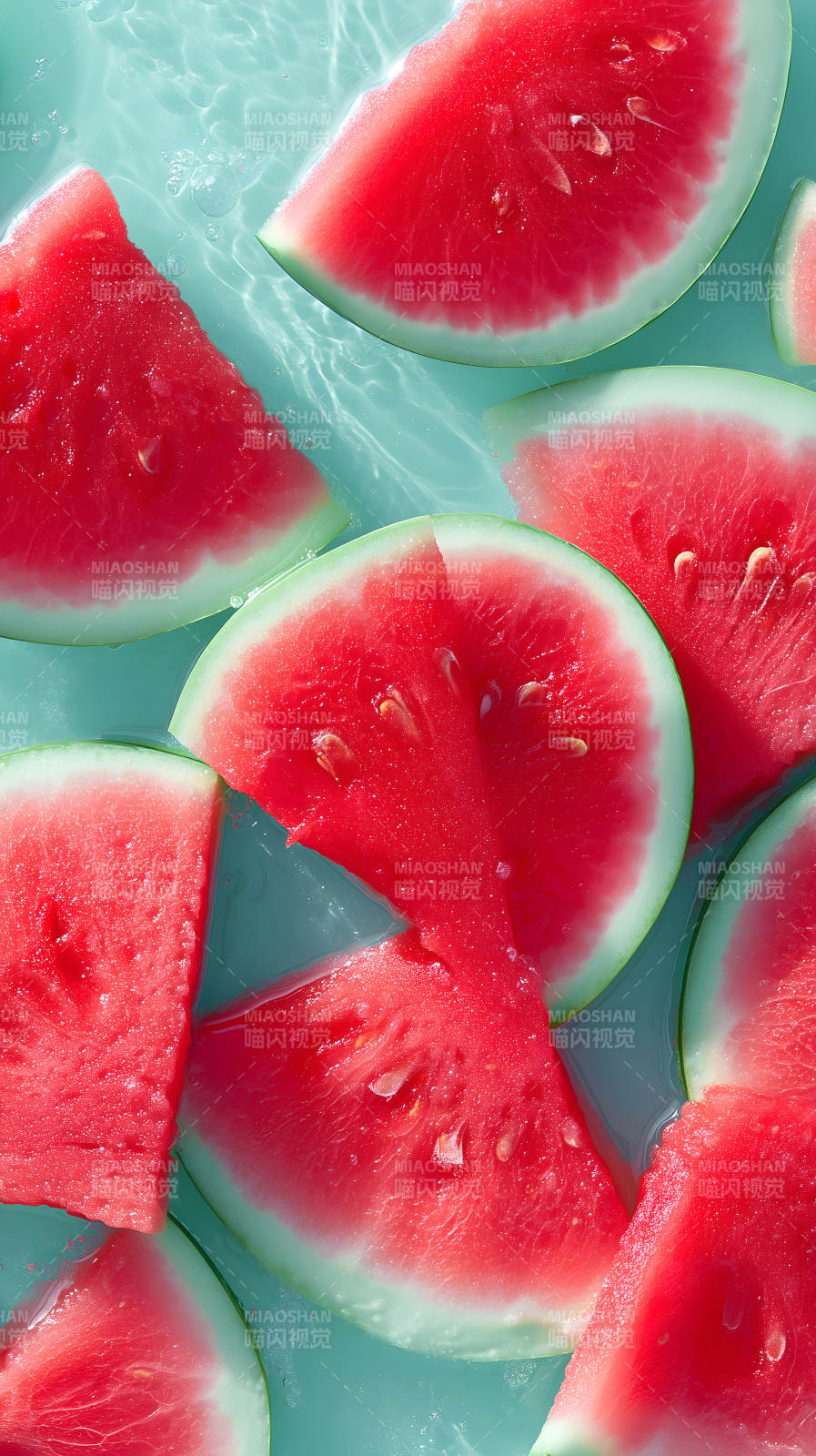 西瓜水中清凉图片