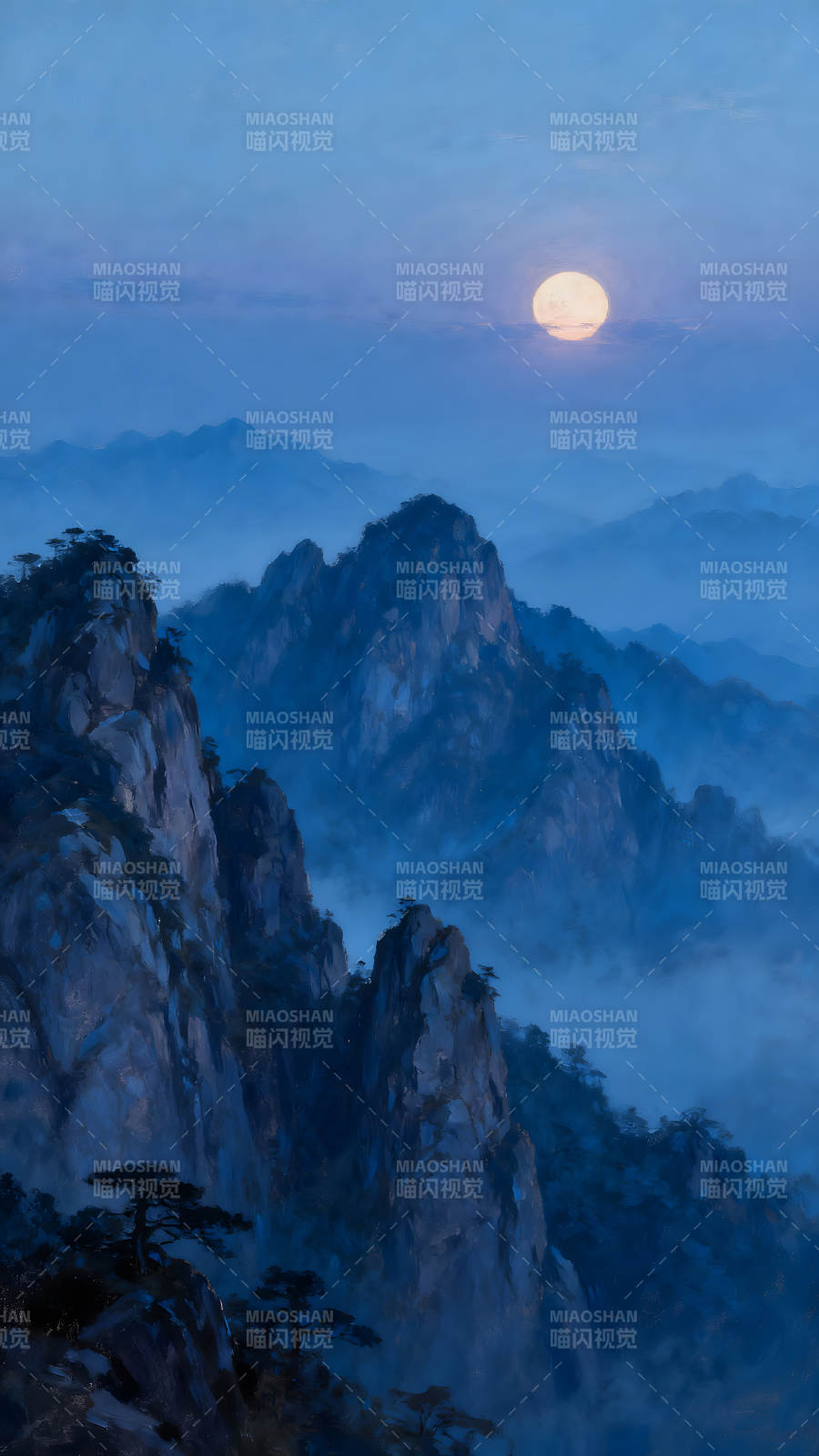 山峦映月夜色朦胧图片