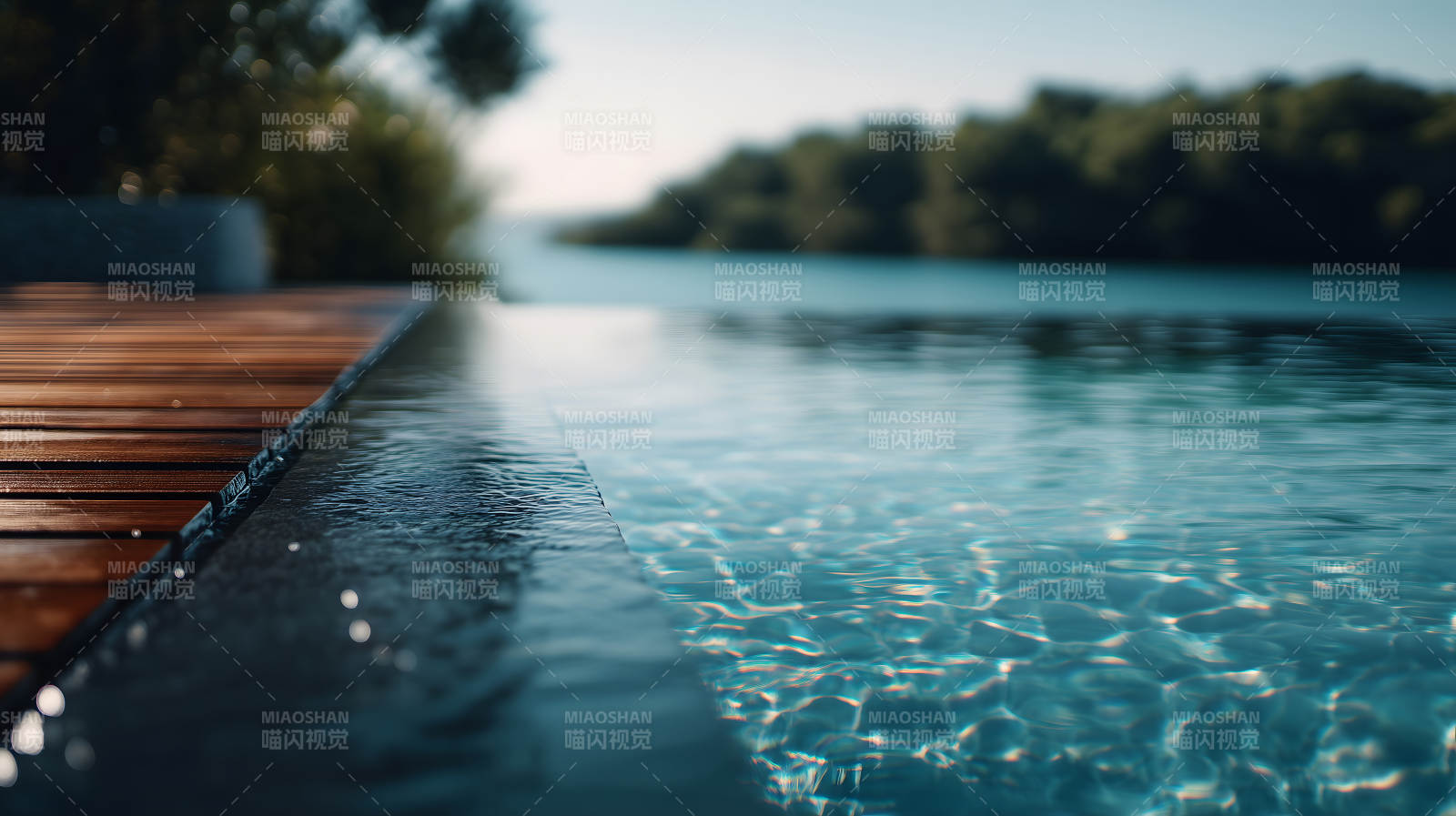 泳池边景色优美环境宜人令人放松图片