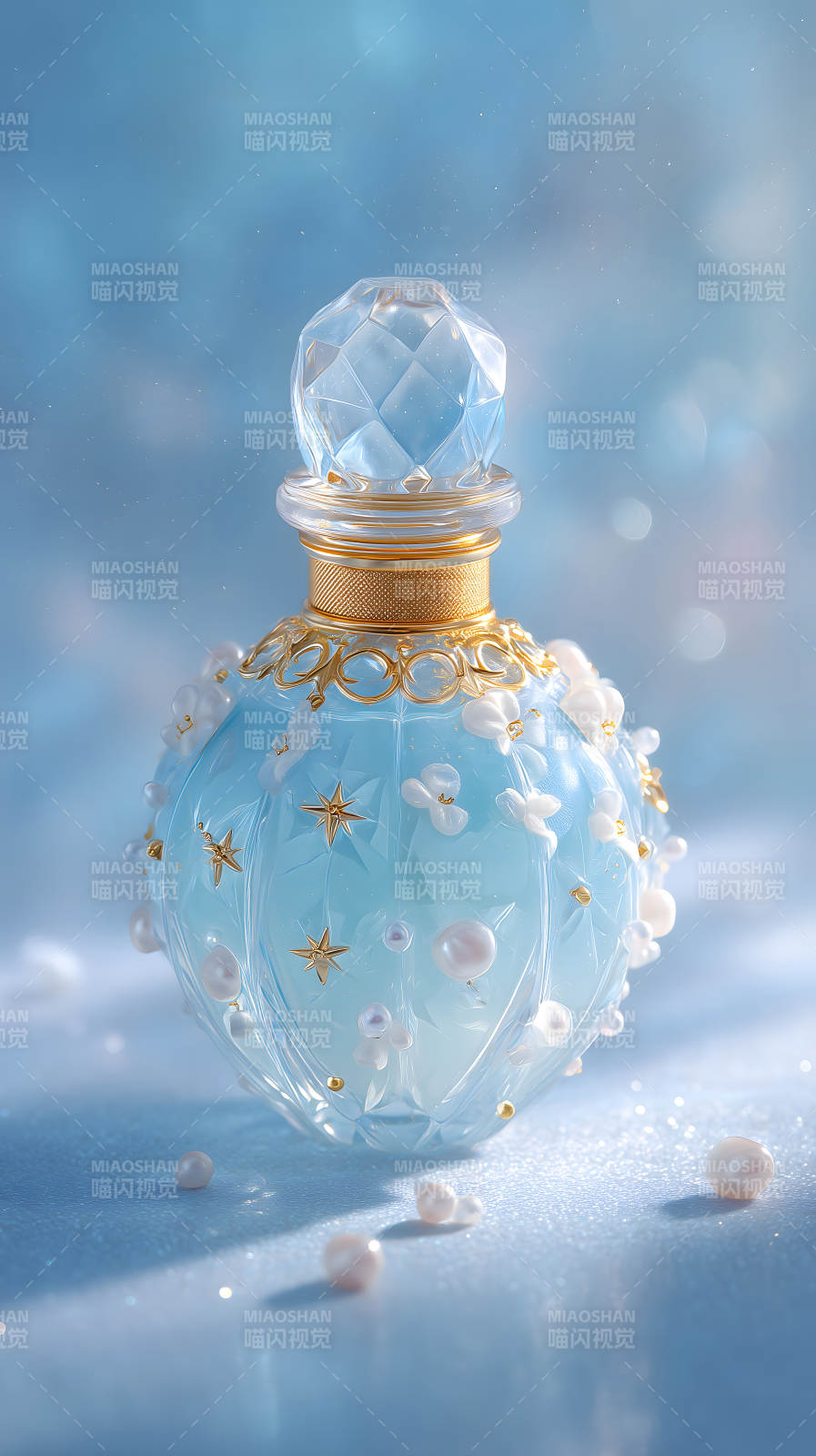 梦幻蓝色香水瓶装饰唯美精致图片