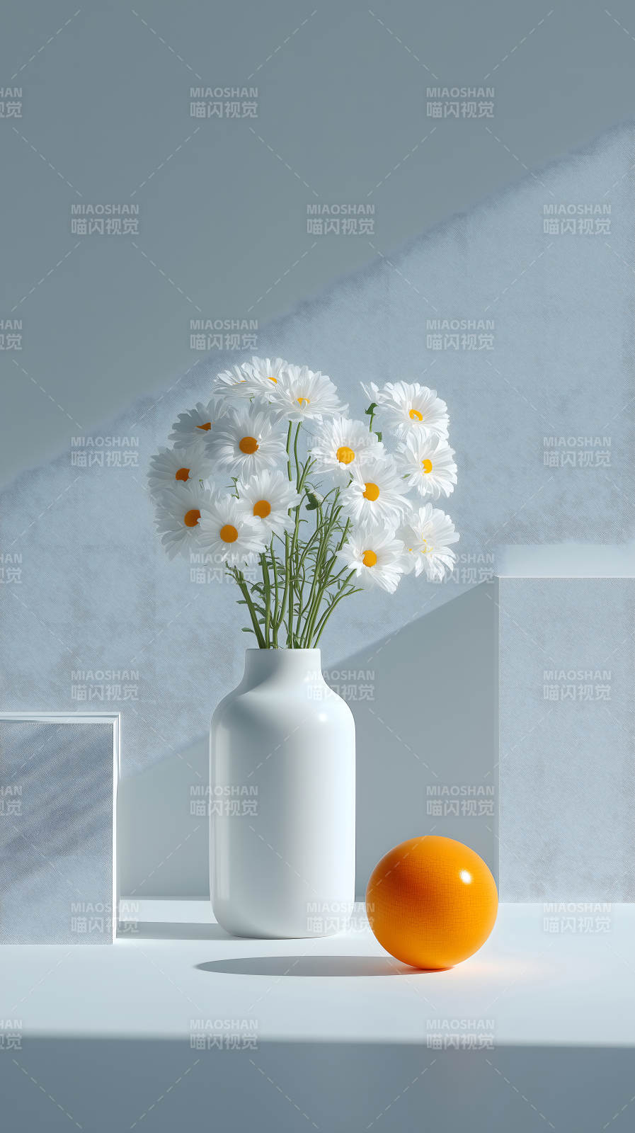 白色花瓶雏菊橙色球体图片