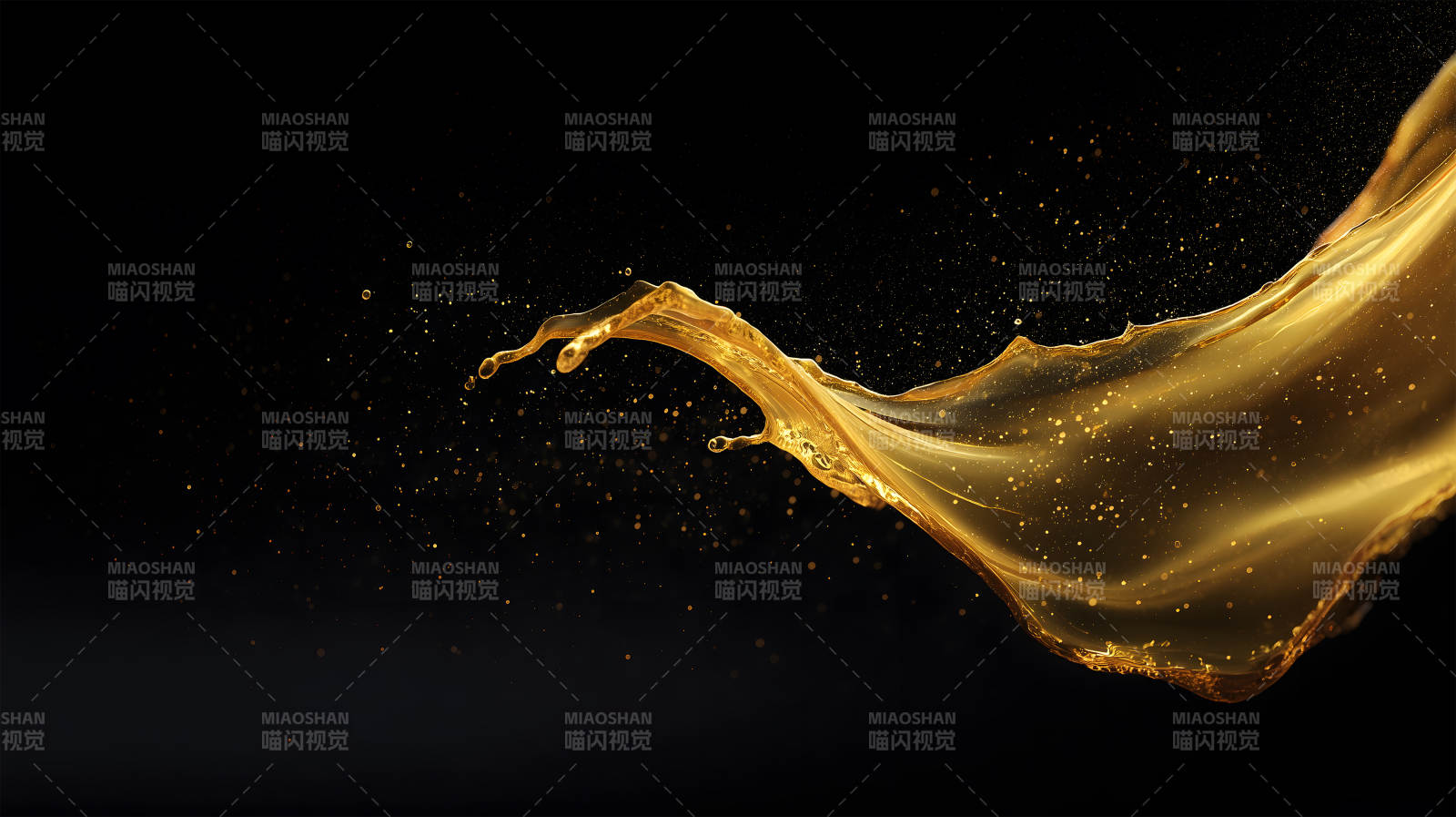 金色液体飞溅在黑色背景上图片