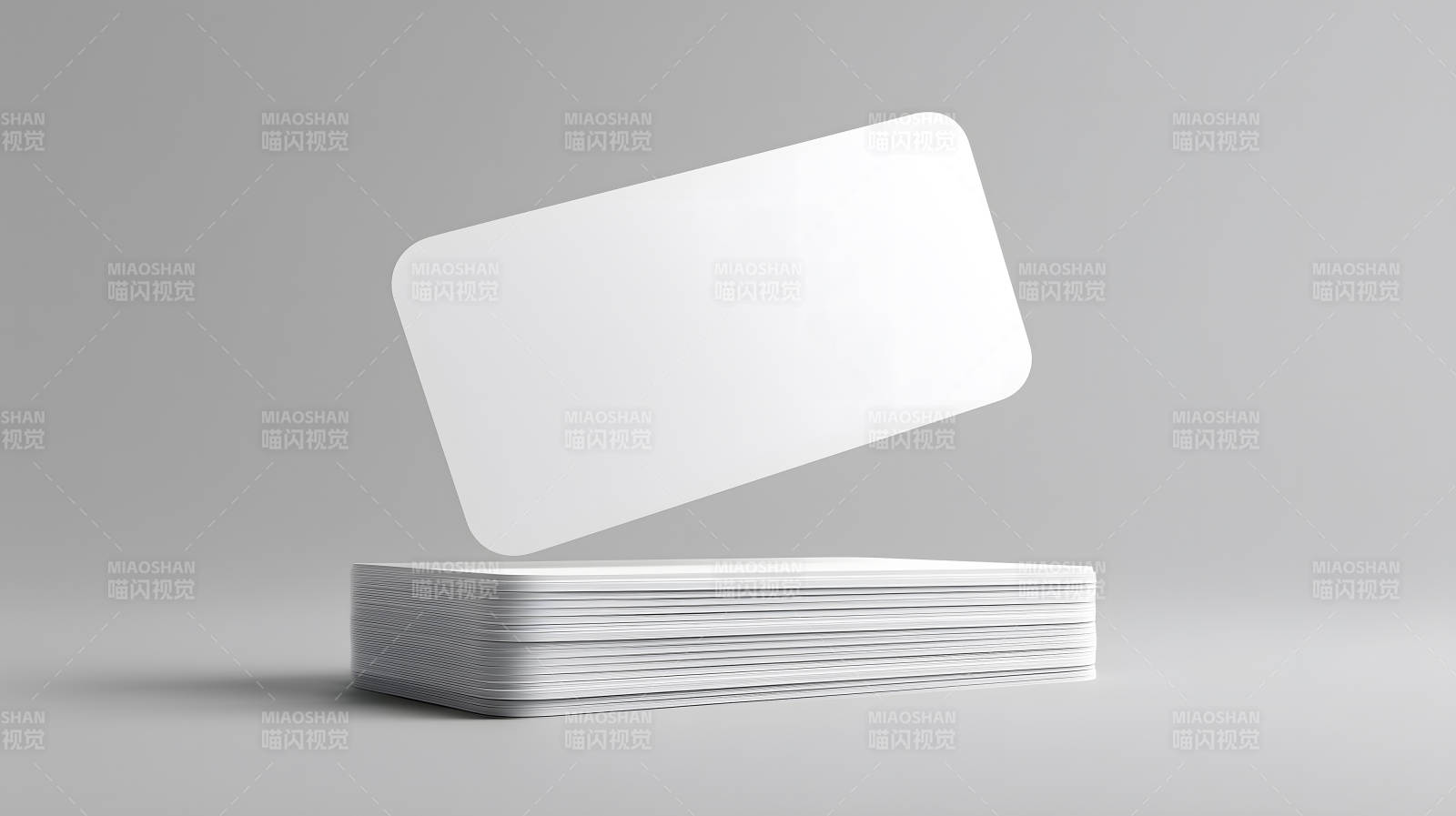 白卡悬浮于卡片堆叠之上图片