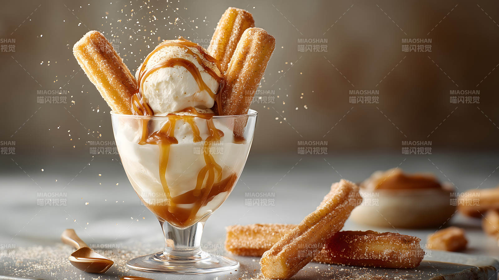 冰淇淋配吉事果甜品图片