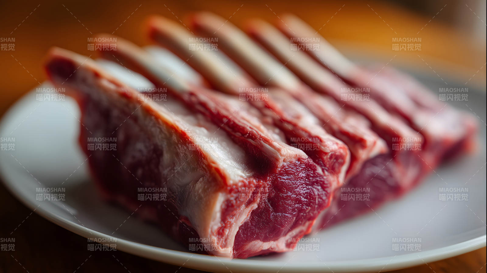 新鲜羊排特写展示图片