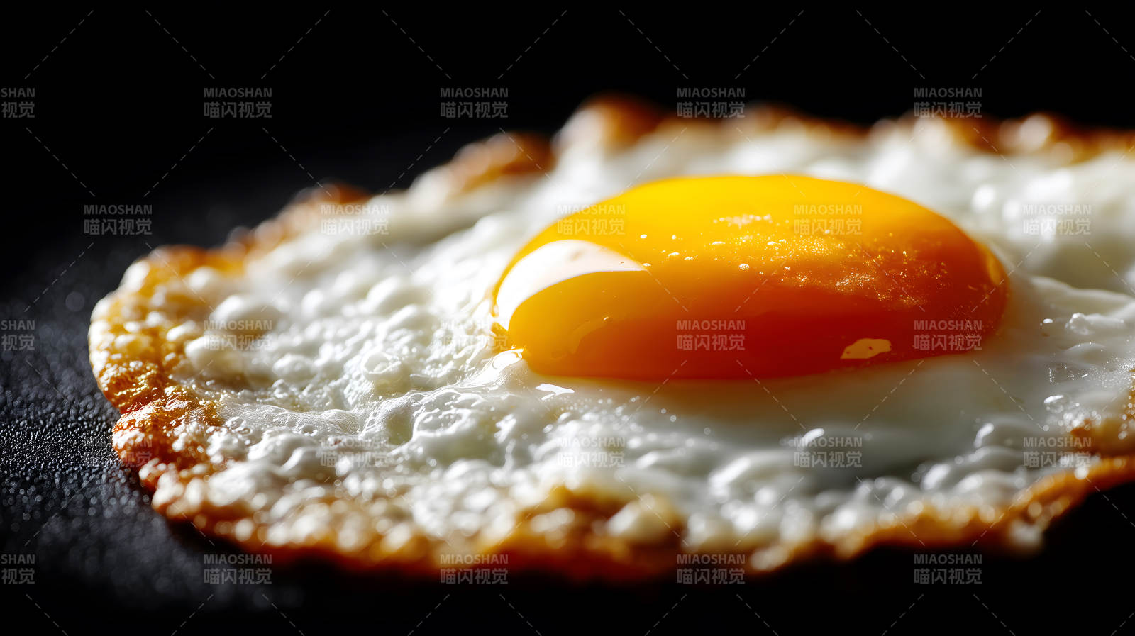 鲜嫩太阳蛋特写美食图片