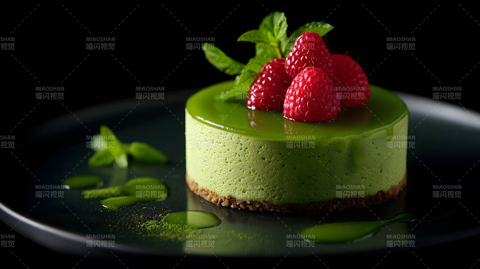 抹茶甜点配覆盆子图片