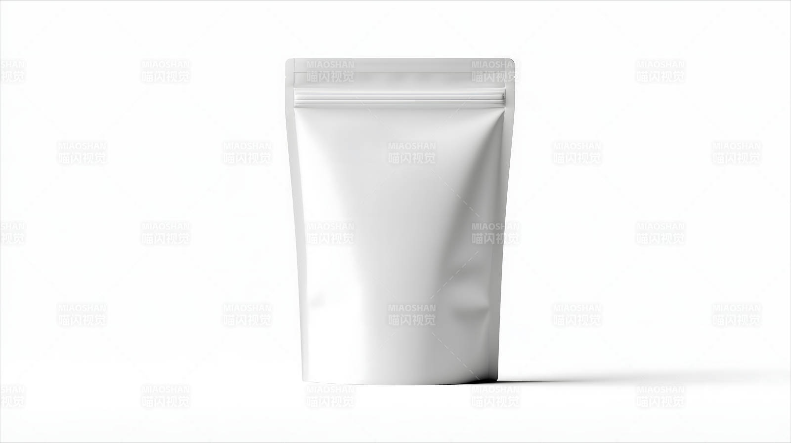 白色包装袋展示正面视角图片
