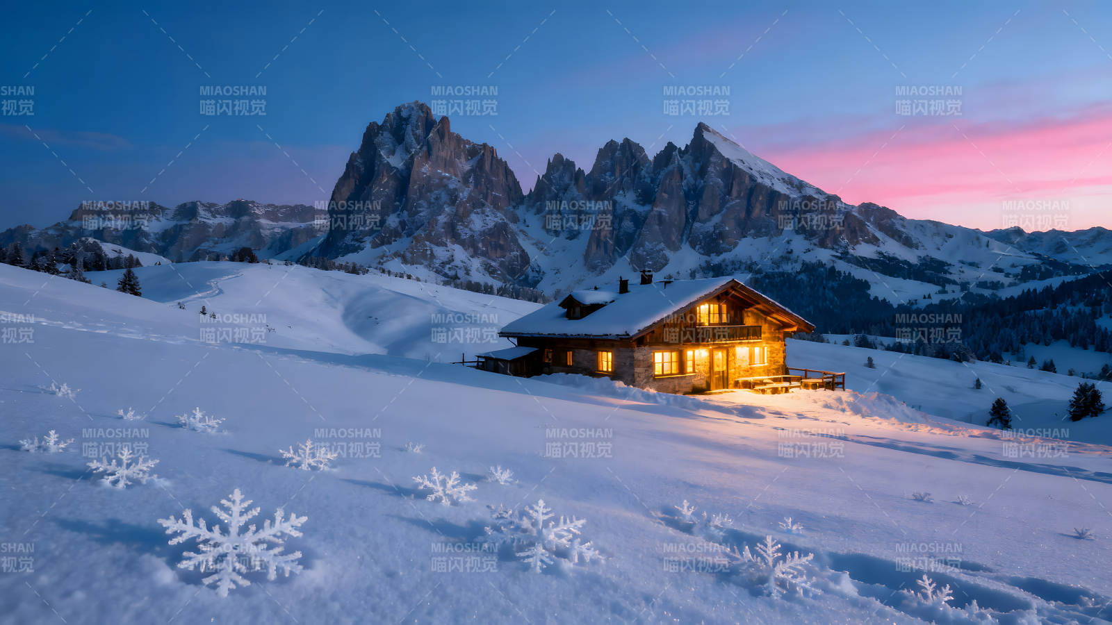 雪山小屋夜景梦幻般的冬日景象图片