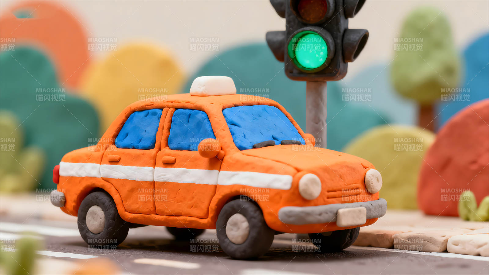 粘土小车在绿灯前等待图片
