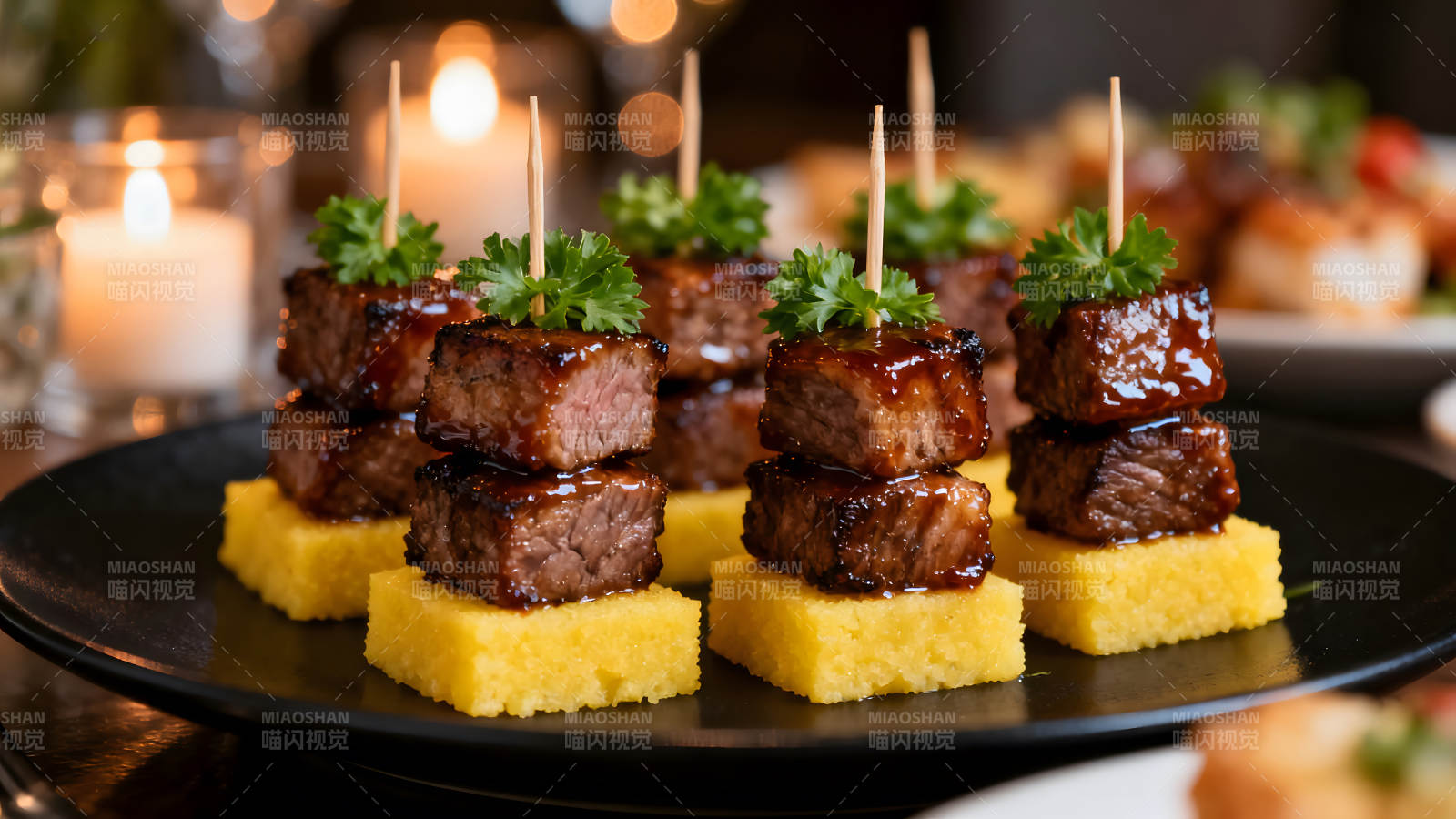 美食开胃小点牛肉粒图片