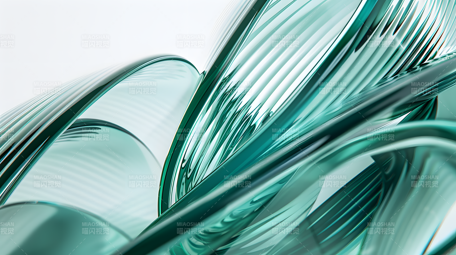 碧波流转的玻璃艺术图片