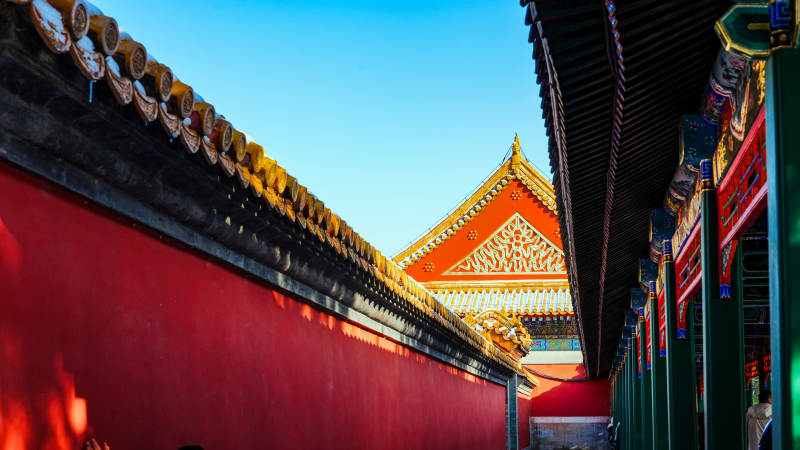 颐和园红墙金瓦图片