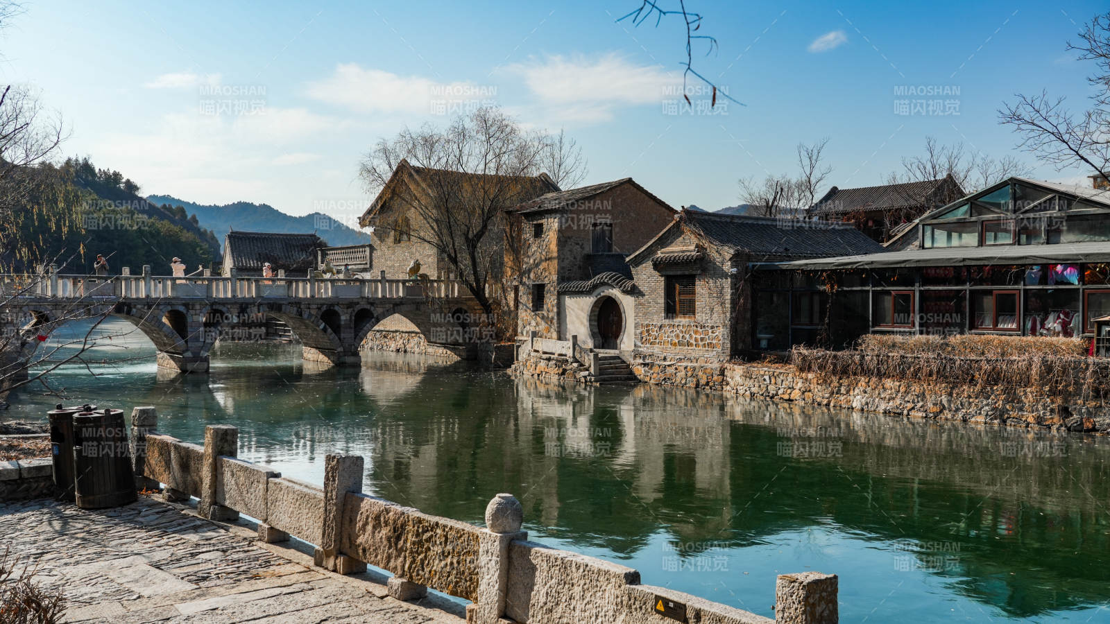 北京古北水镇古桥流水人家图片