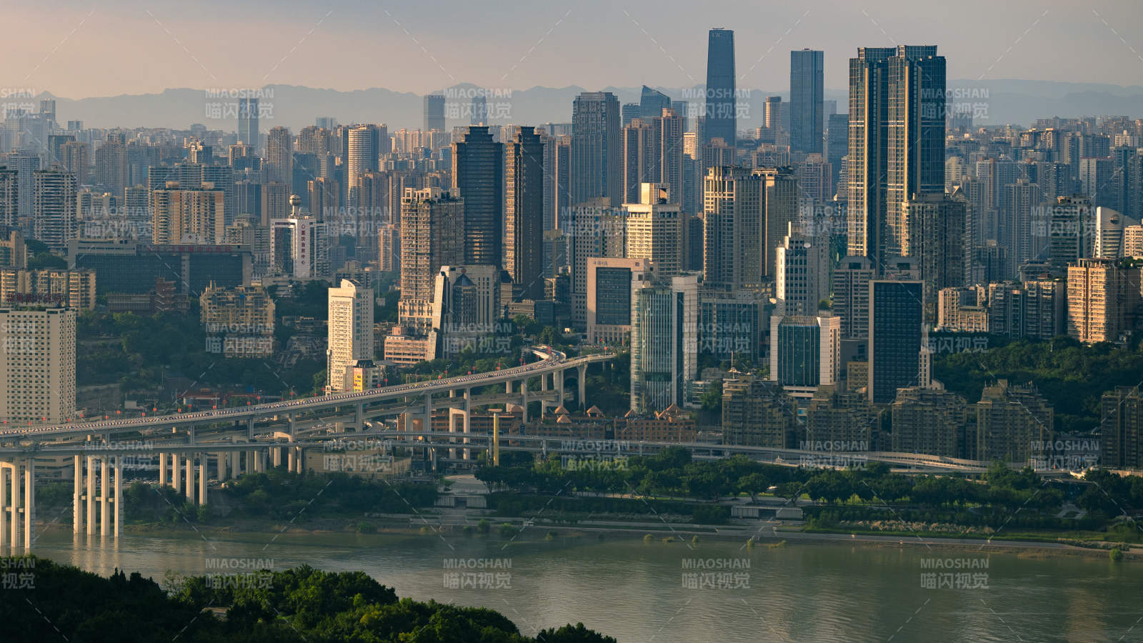 重庆两路口天际线图片