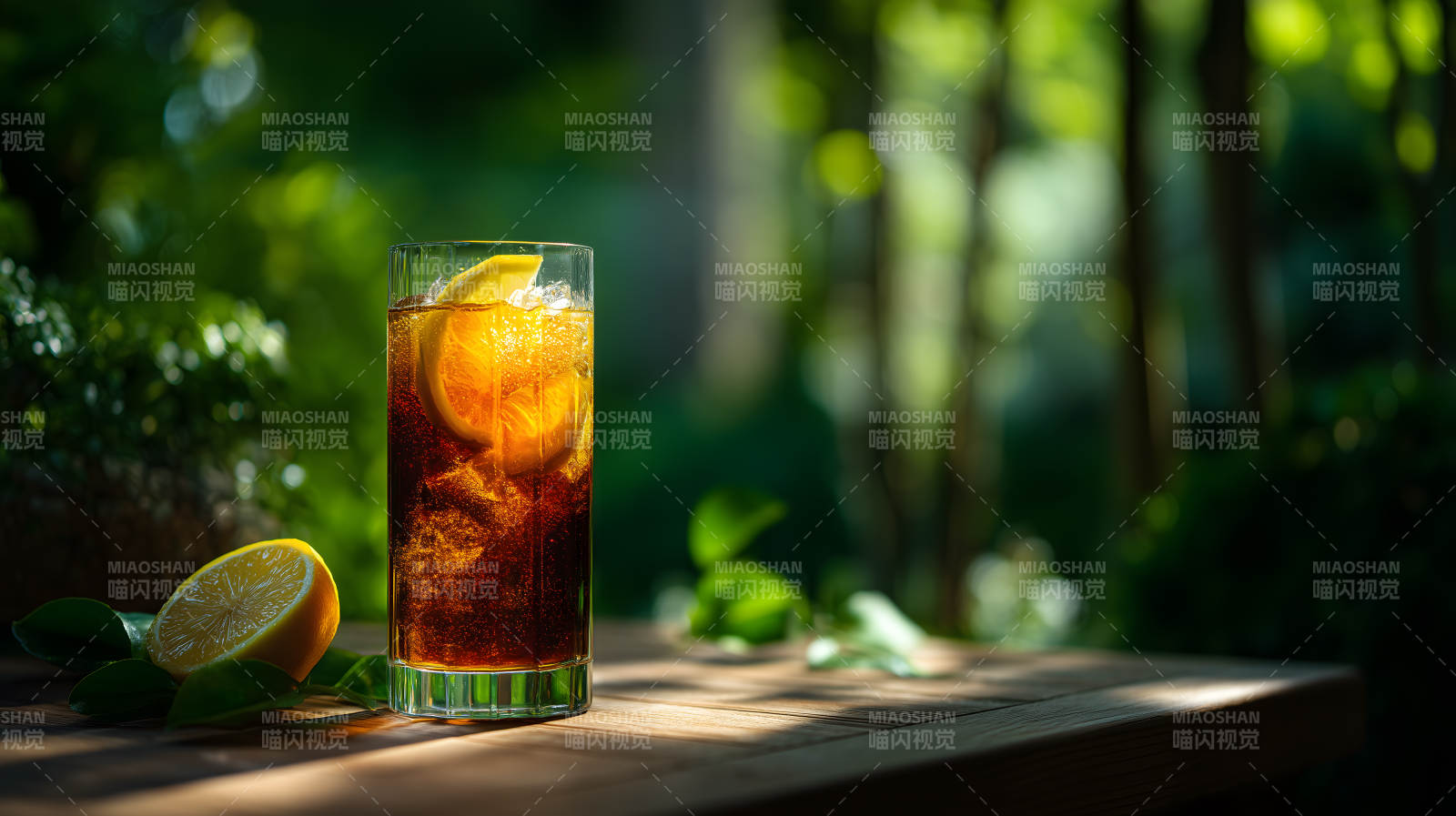 夏日午后沁凉的古巴自由图片