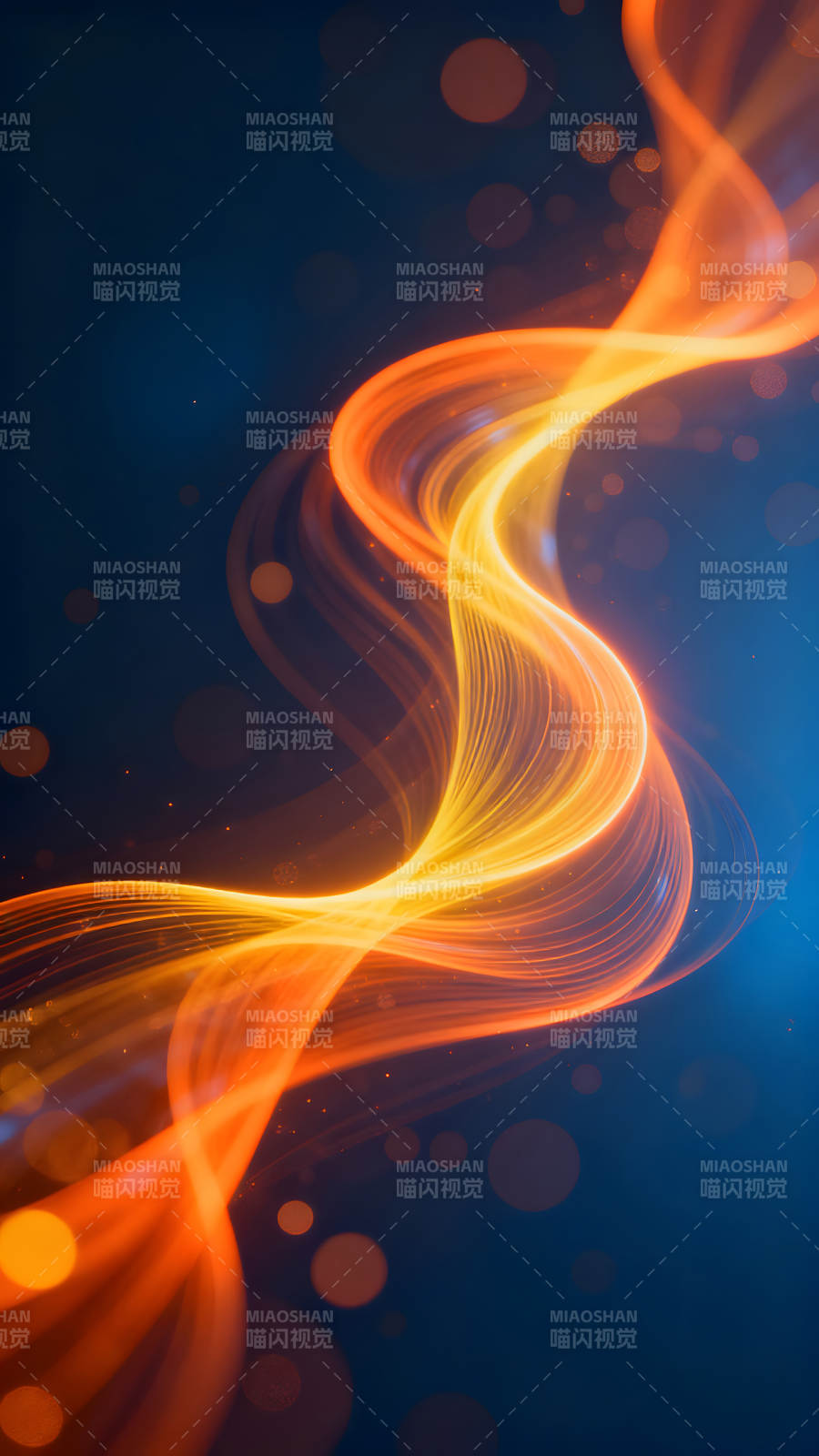 火焰光线在深蓝色背景中蜿蜒图片
