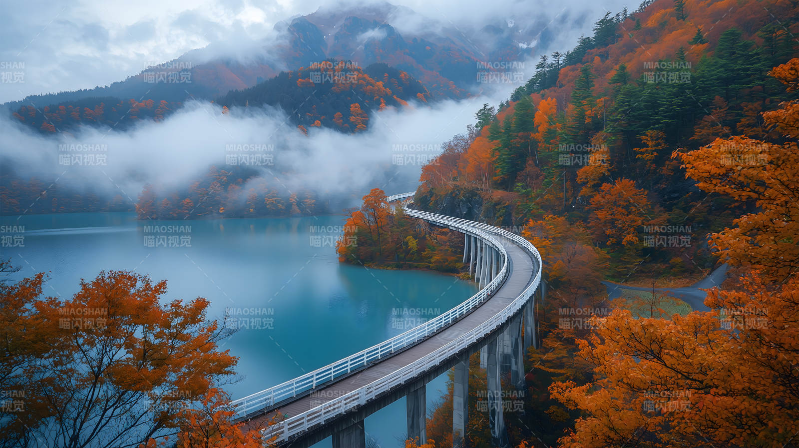 秋日湖光山色与桥图片