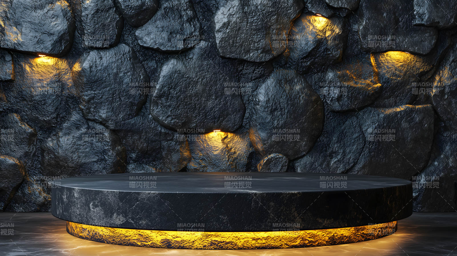 黑金岩石背景前的金色圆形展示台图片